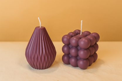 Kerzenset „Winter Shapes“ – 2er-Set in Lila | Handgegossen | Sojawachs | Geschenkset zu Advent & Weihnachten