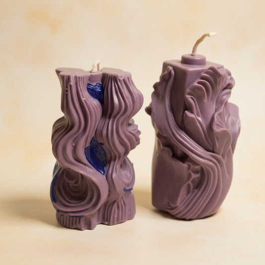 Kerzenset „Zauberduo“ – 2 Fantasie-Kerzen in Lila | Handgegossen | Advent & Weihnachten | Sojawachs