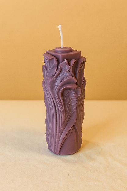 Kerzenset „Zauberduo“ – 2 Fantasie-Kerzen in Lila | Handgegossen | Advent & Weihnachten | Sojawachs