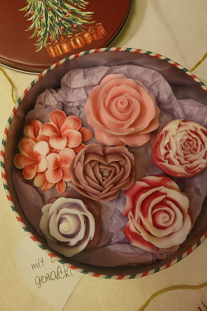 Deko-Seifenset „Tanz der Blumen"– Handgemacht, Floral, Vanilleduft, Geschenkidee