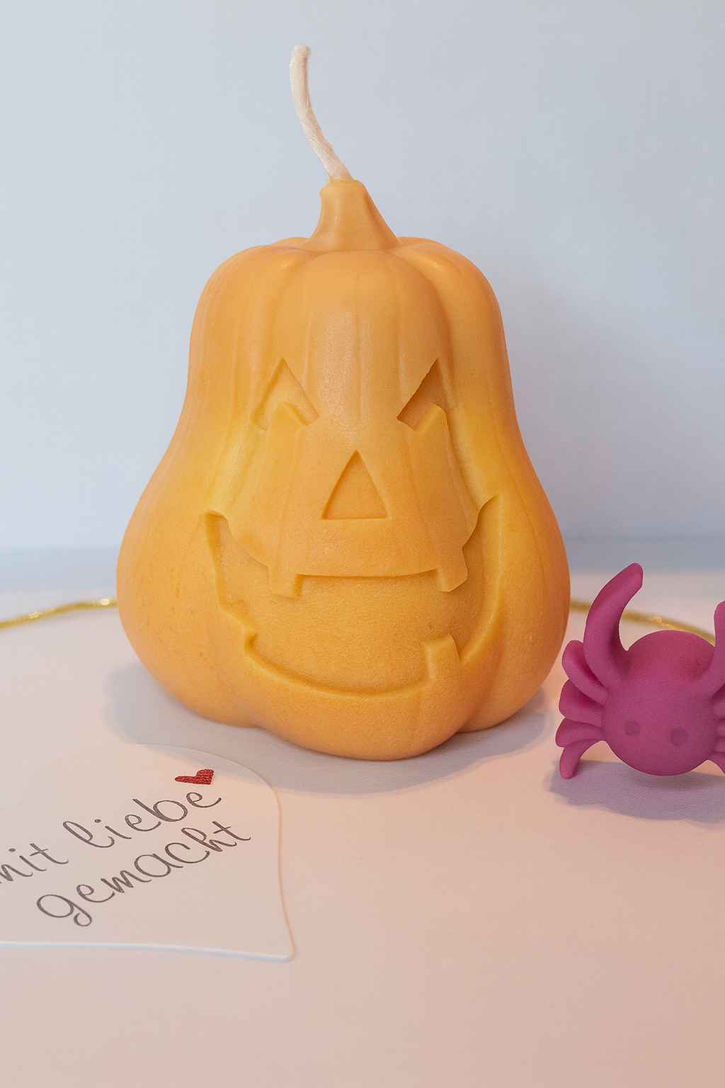 Kerze „Kürbiskopf“ – Handgemacht, Halloweenkerze