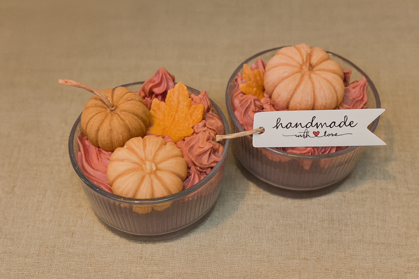 Autumn candle “Pumpkin Bowl” – candle in a ceramic bowl with pumpkin decoration | 200 g soy wax | 12 cm | Autumn &amp; gift idea